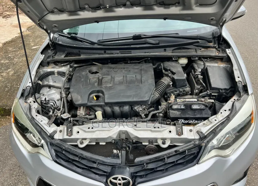 Toyota Corolla 2015 Silver