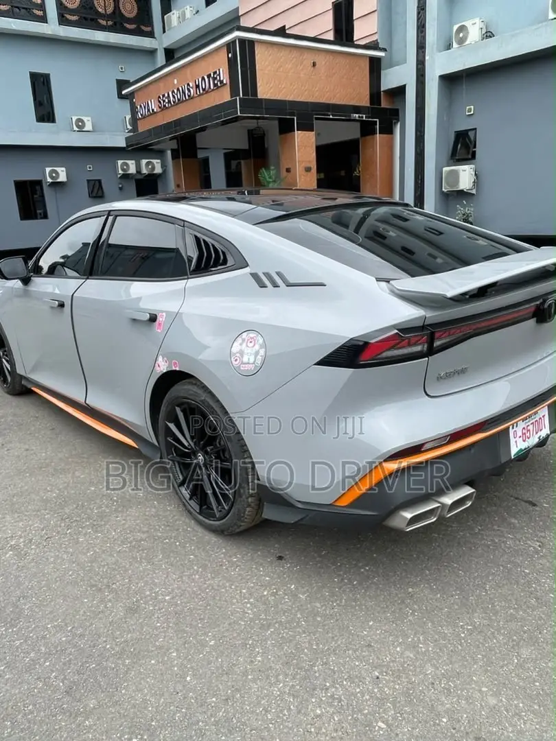 Changan UNI-V 2025 Gray