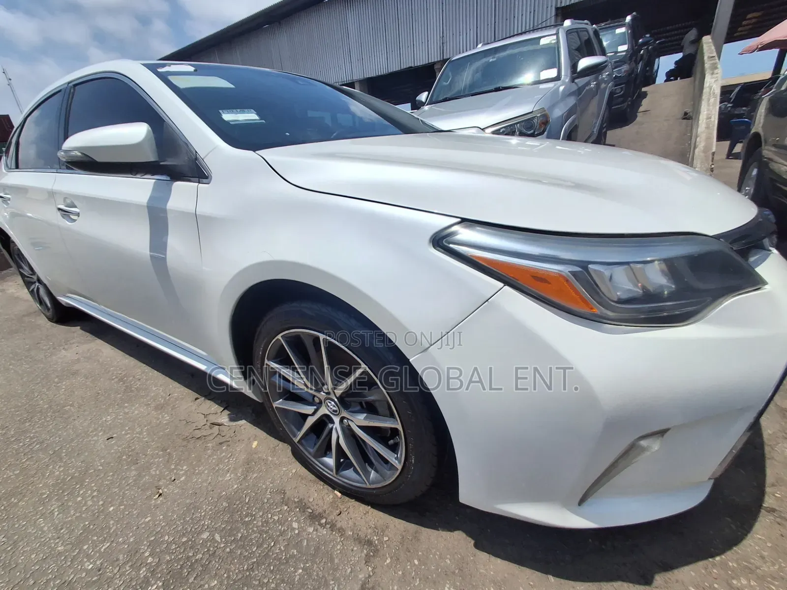Toyota Avalon 2014 White