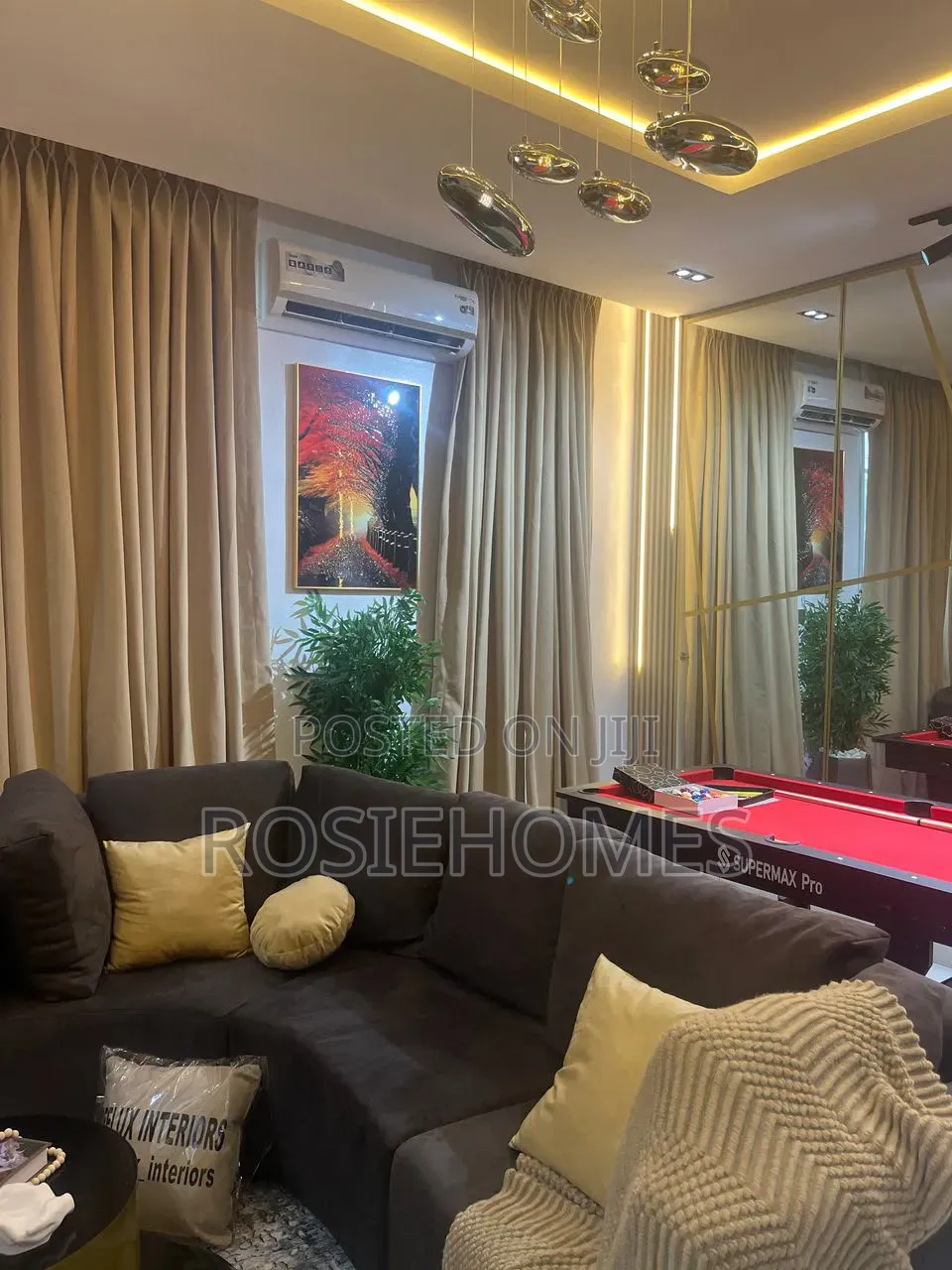 Tastefully Newly Furnished 2 Bedroom Chevron