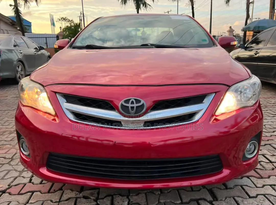 Toyota Corolla 2012 Red
