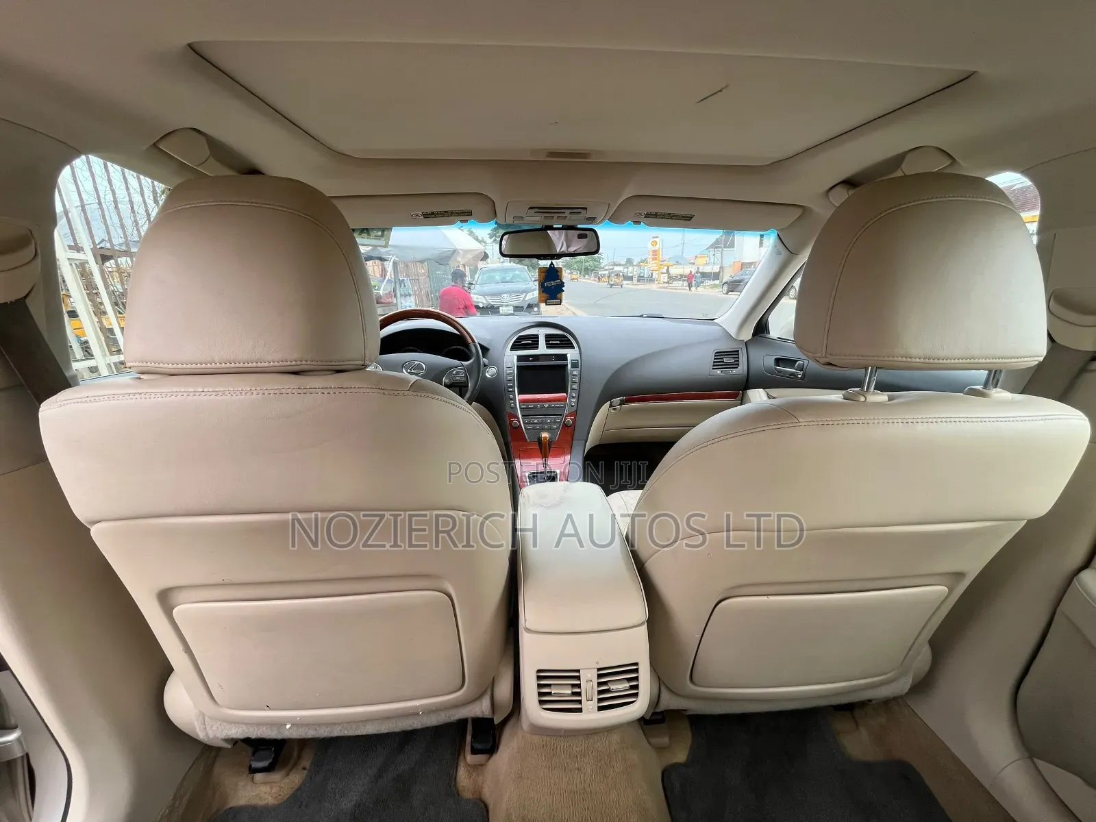 Lexus ES 350 2010 Gold