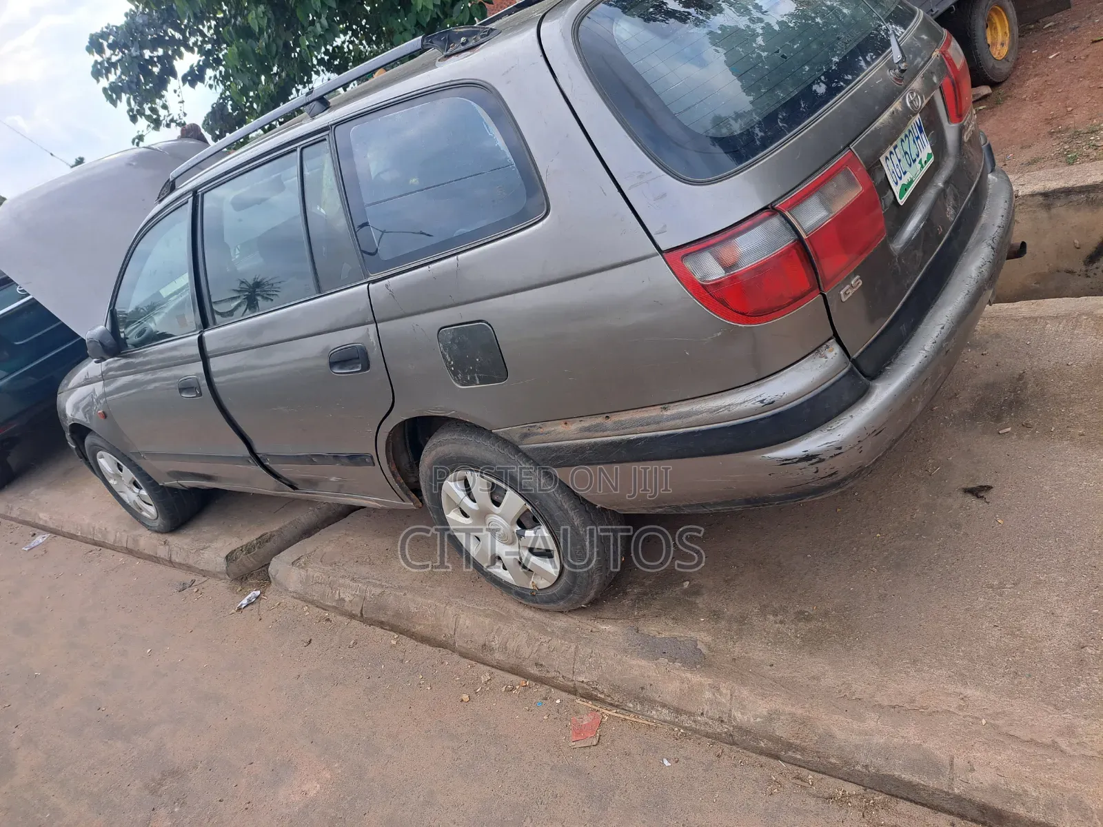 Toyota Carina E 1998 Brown