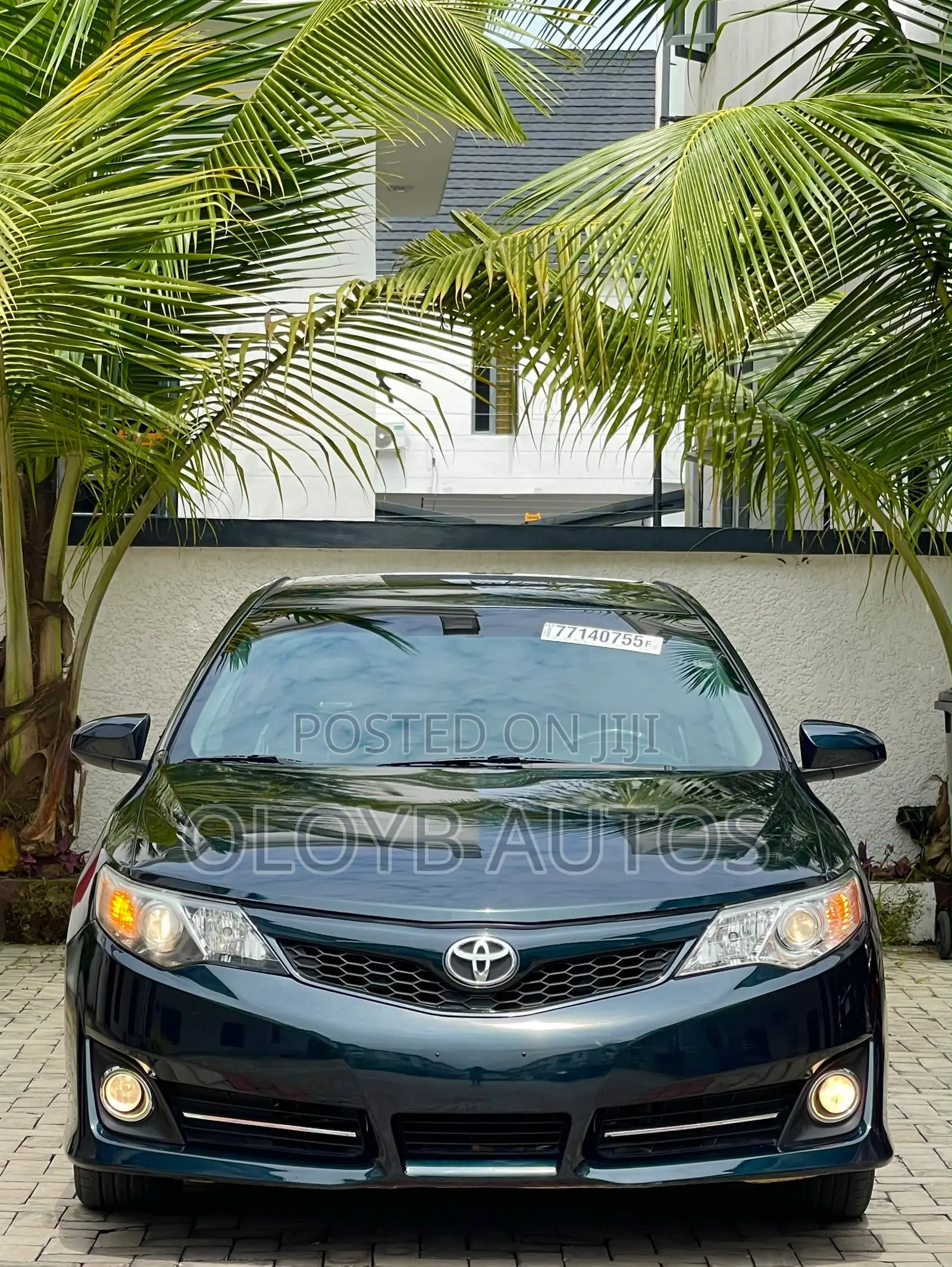 Toyota Camry SE 4dr Sedan (2.5L 4cyl 6A) 2013 Green