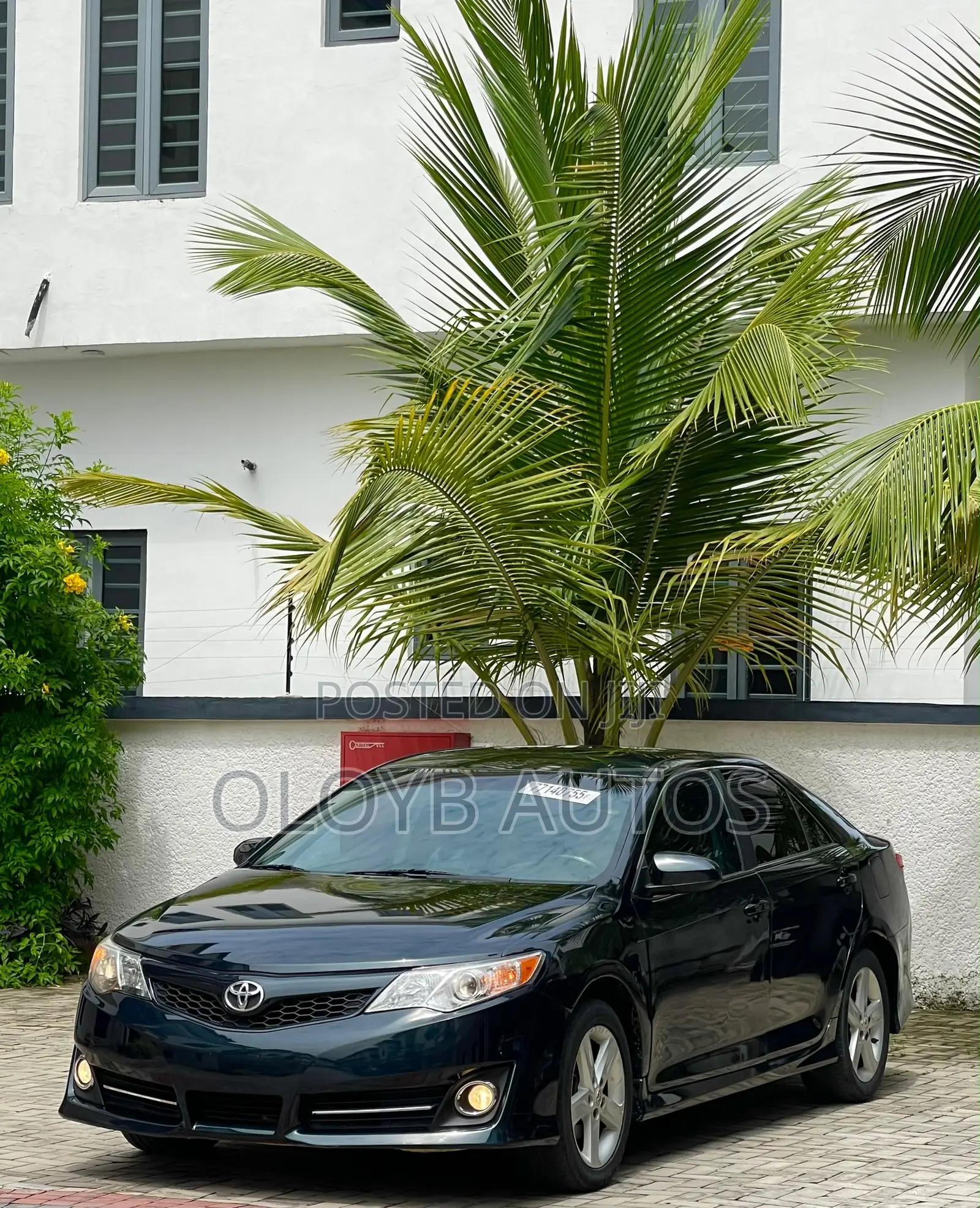 Toyota Camry SE 4dr Sedan (2.5L 4cyl 6A) 2013 Green