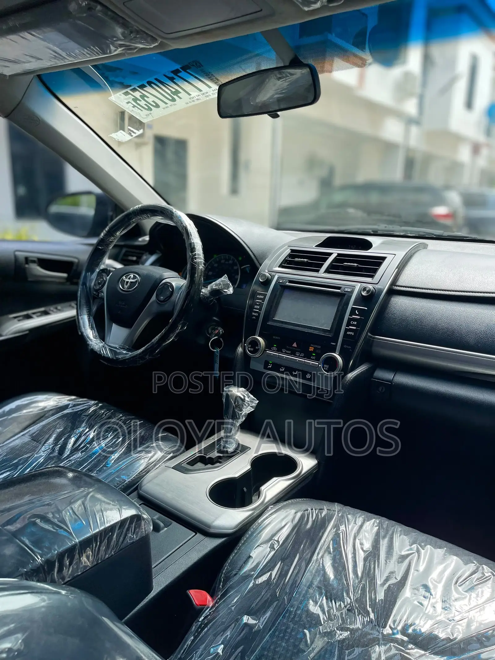 Toyota Camry SE 4dr Sedan (2.5L 4cyl 6A) 2013 Green