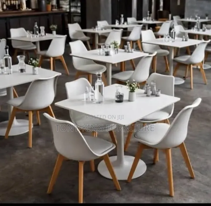 Modern Restaurant Round Wooden Top Dining One Pool Table Set