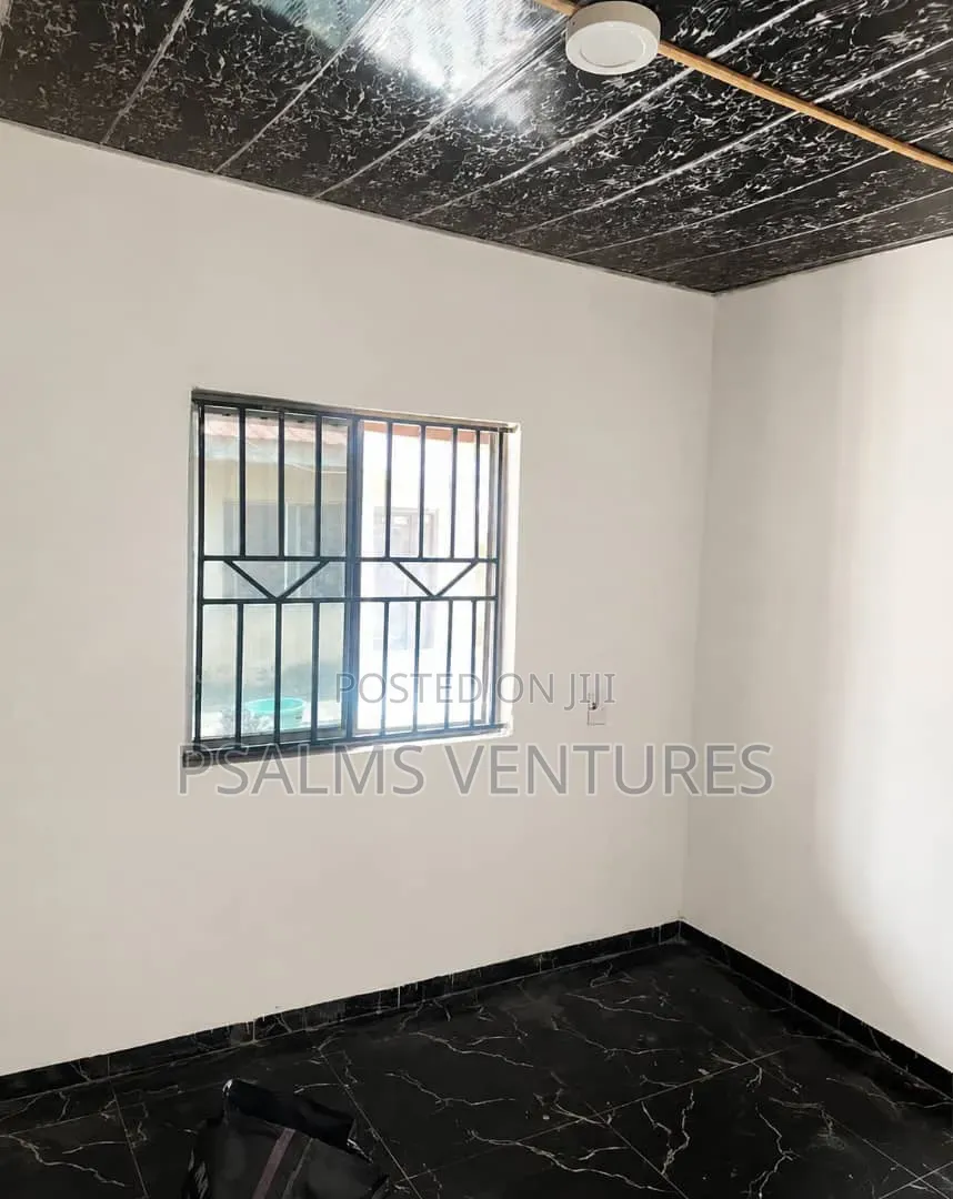 Mini Flat in Ikorodu, Jumofak for rent
