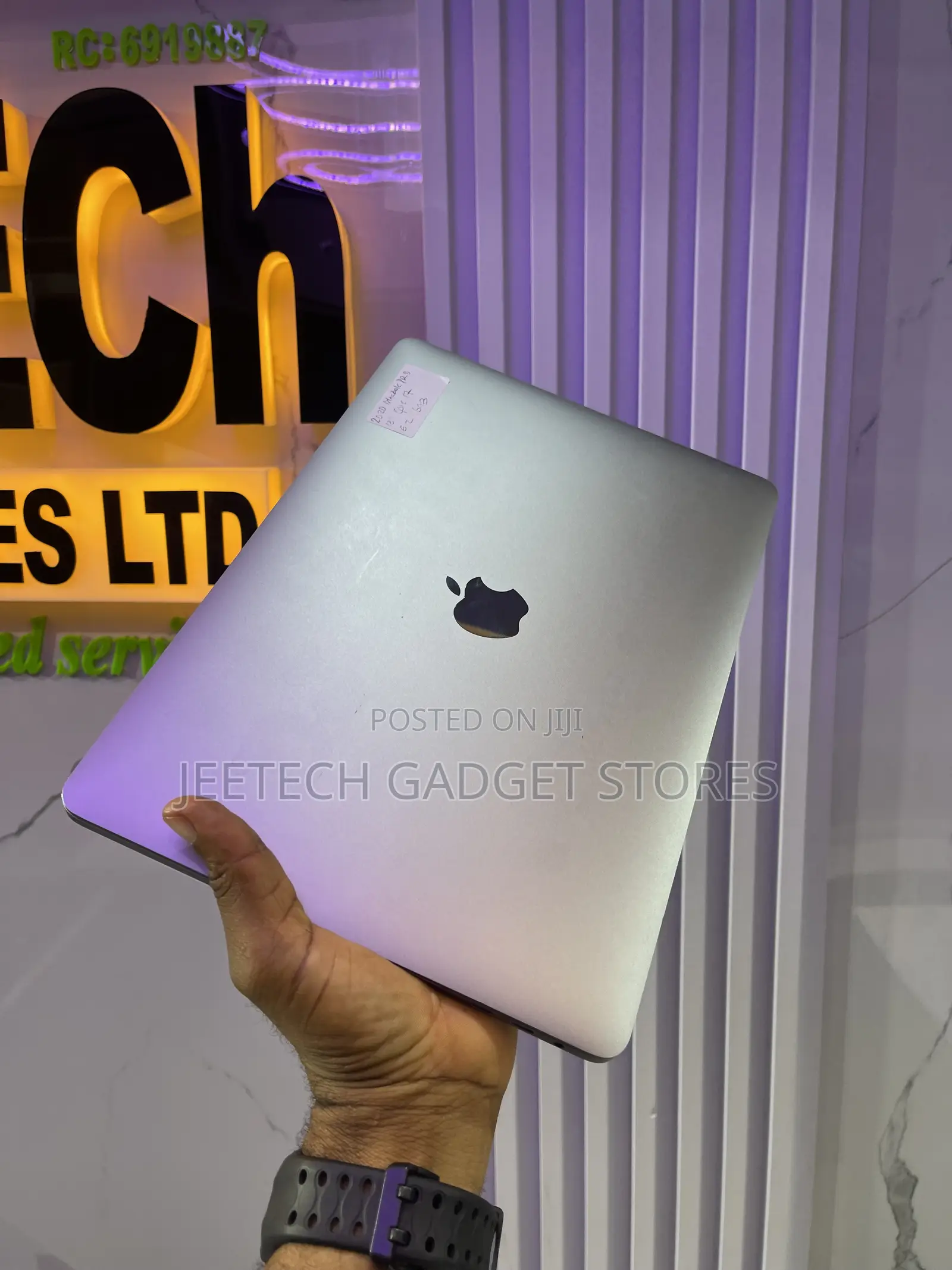 Laptop Apple MacBook Pro 2020 16GB Intel Core i7 SSD 512GB
