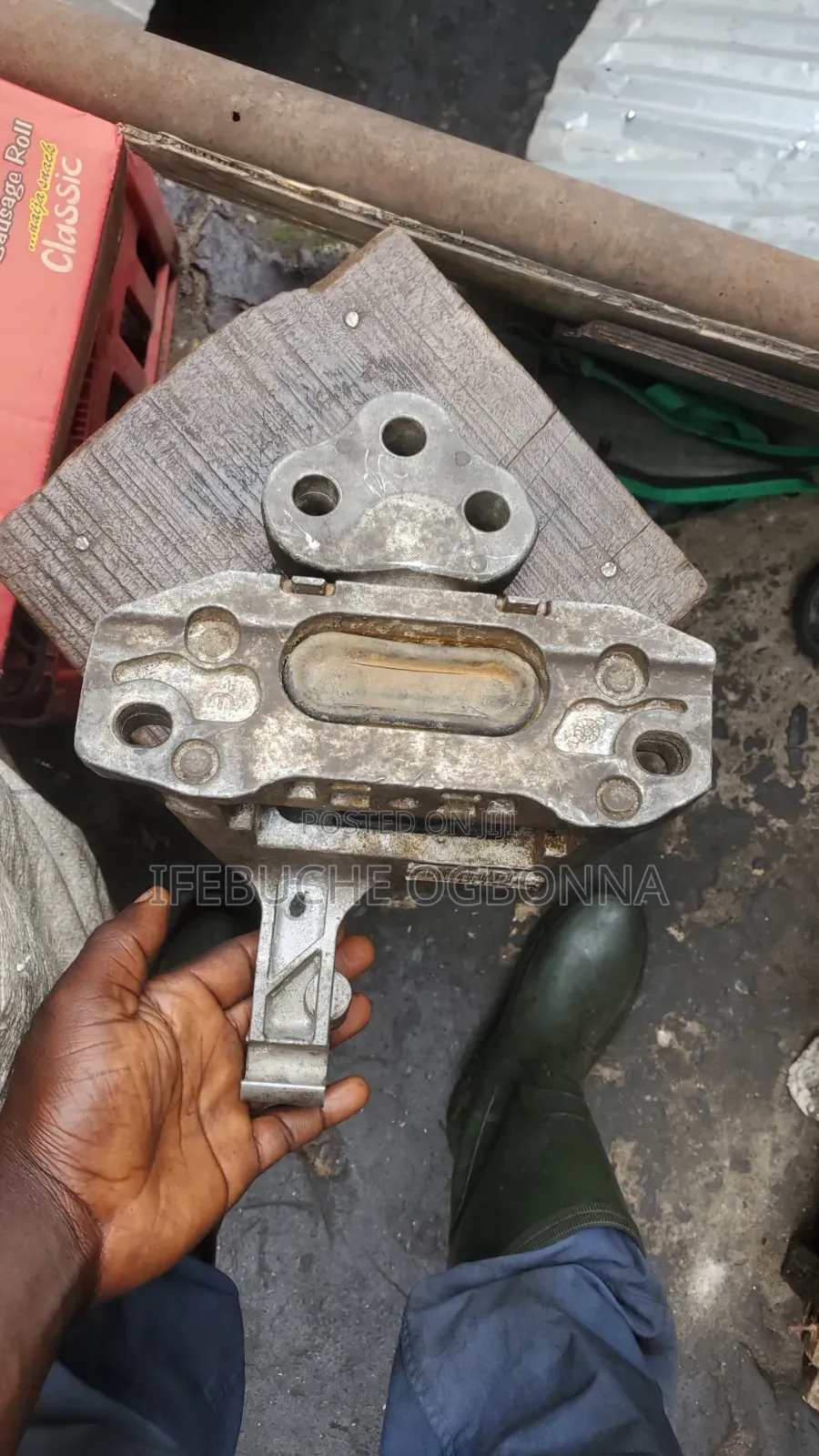 Engine Sitting Jeep Cherokee