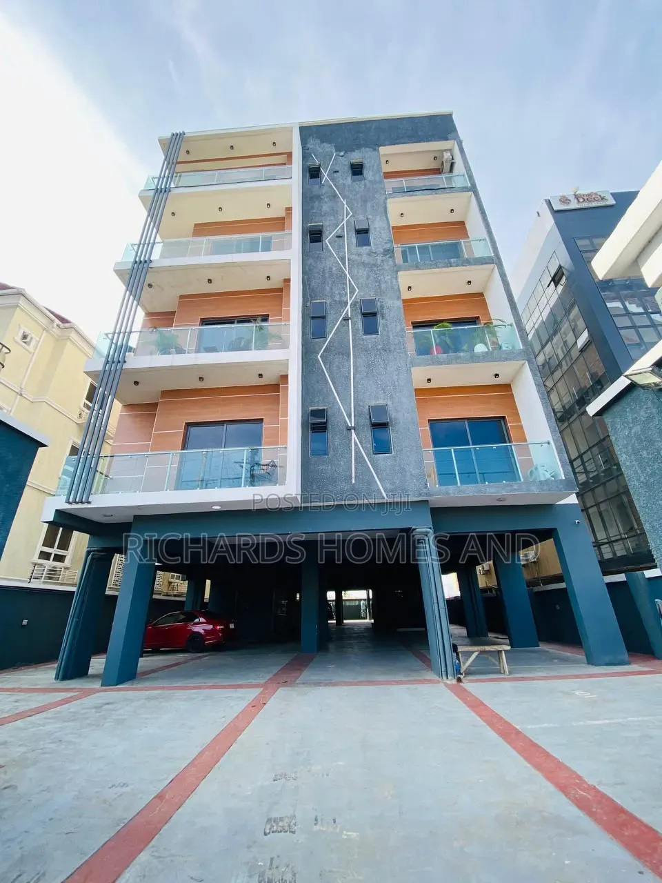 2bdrm Apartment in Chevron for sale