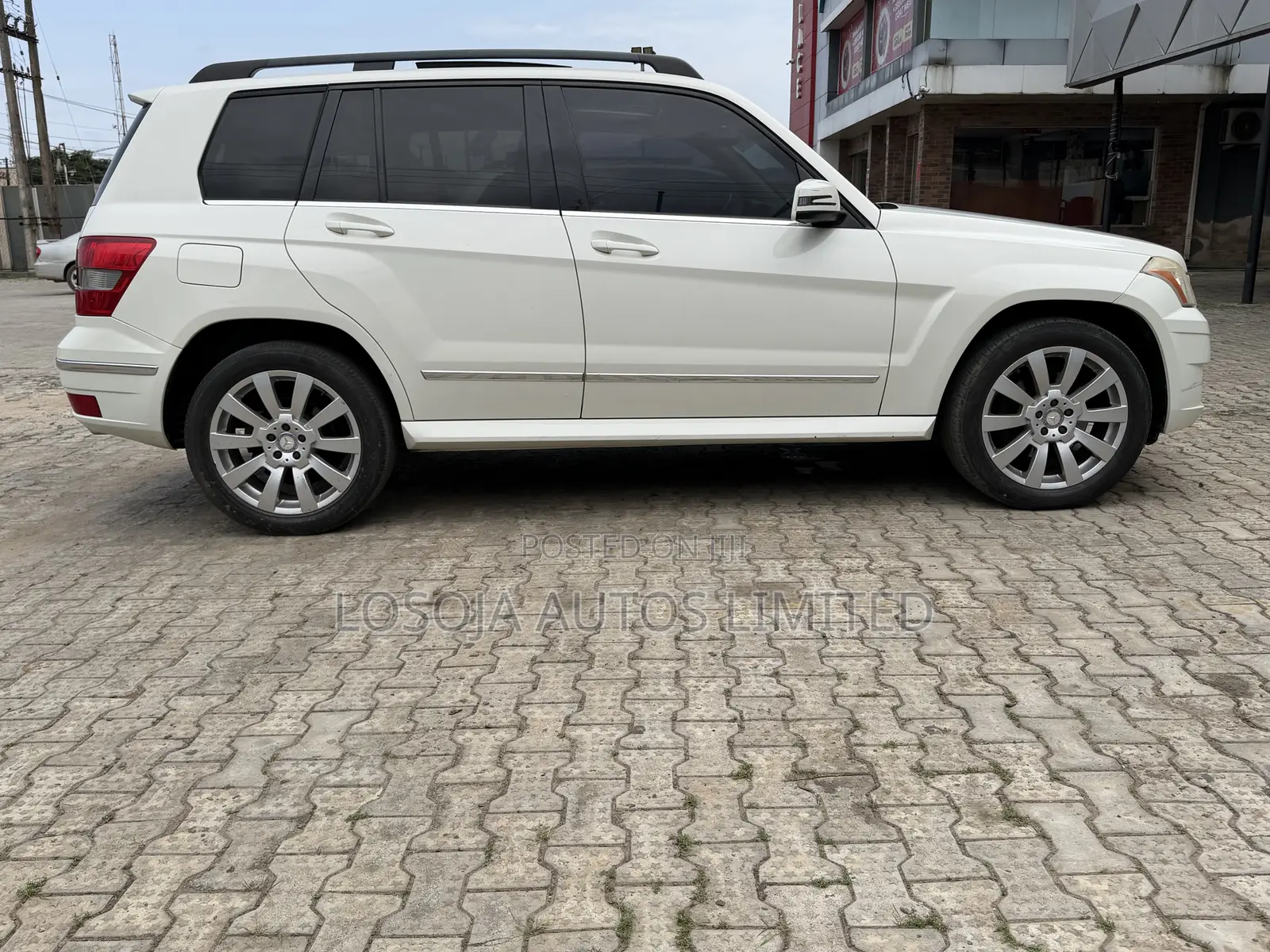 Mercedes-Benz GLK-Class 350 4MATIC 2010 White
