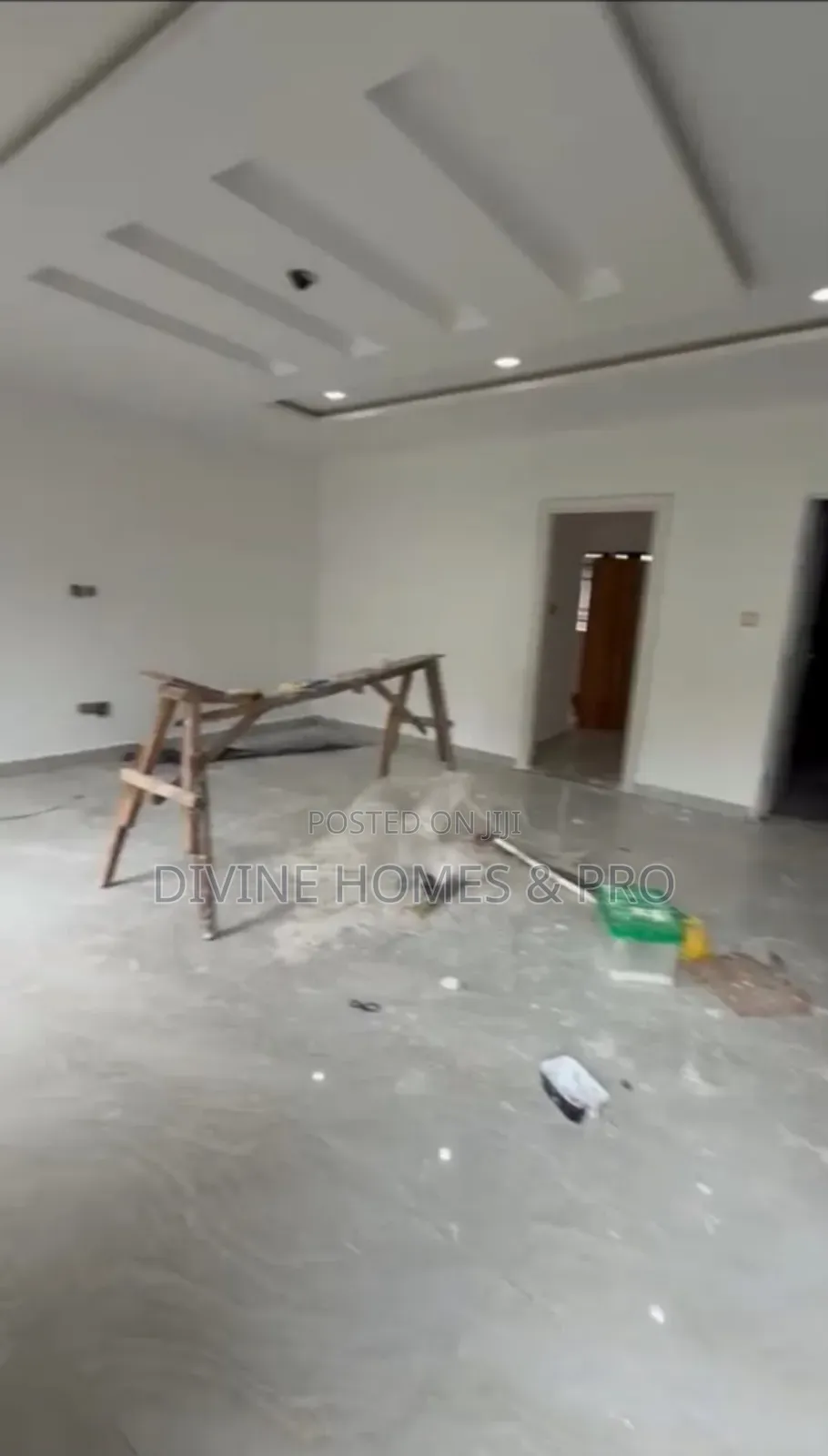 4bdrm Duplex in Brains And Hammer, Life Camp for rent