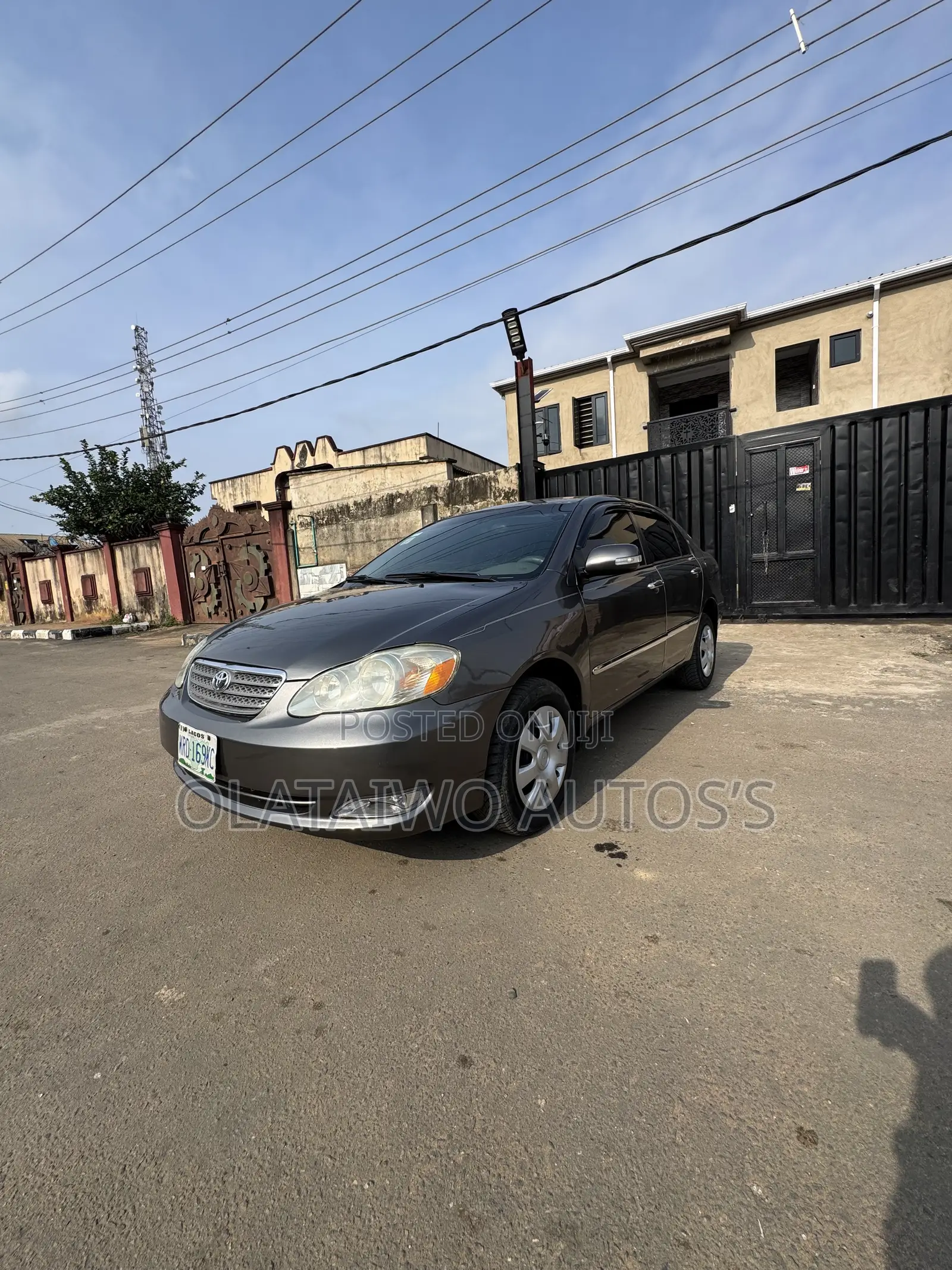 Toyota Corolla LE 2005 Gray