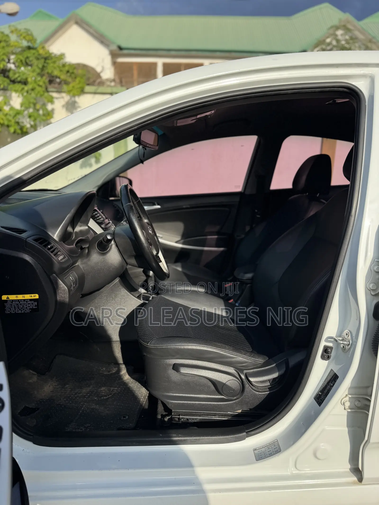 Hyundai Accent GLS 4dr Sedan (1.6L 4cyl 6A) 2014 White