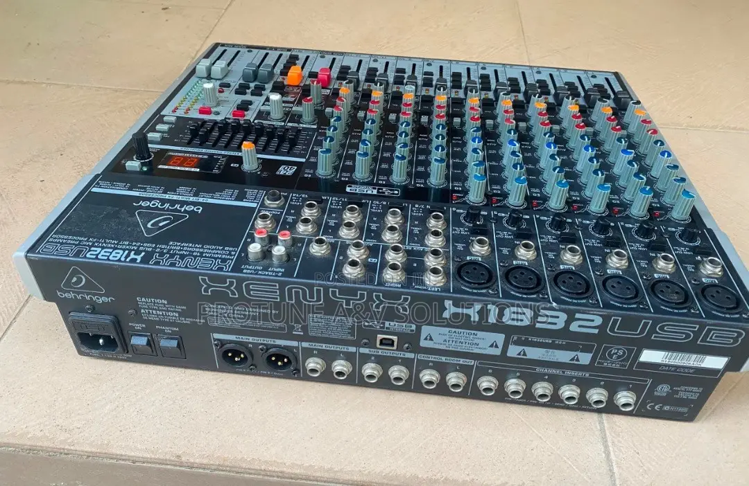 Behringer X1832USB 18-Channel Mixer | USB Audio Interface