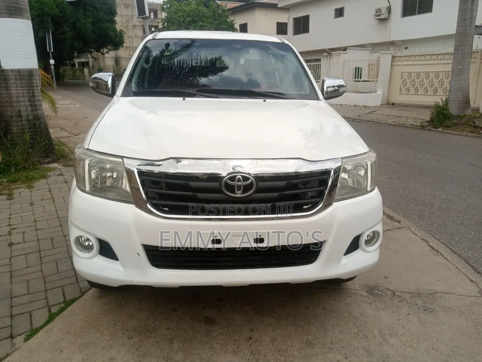 Toyota Hilux 2014 White