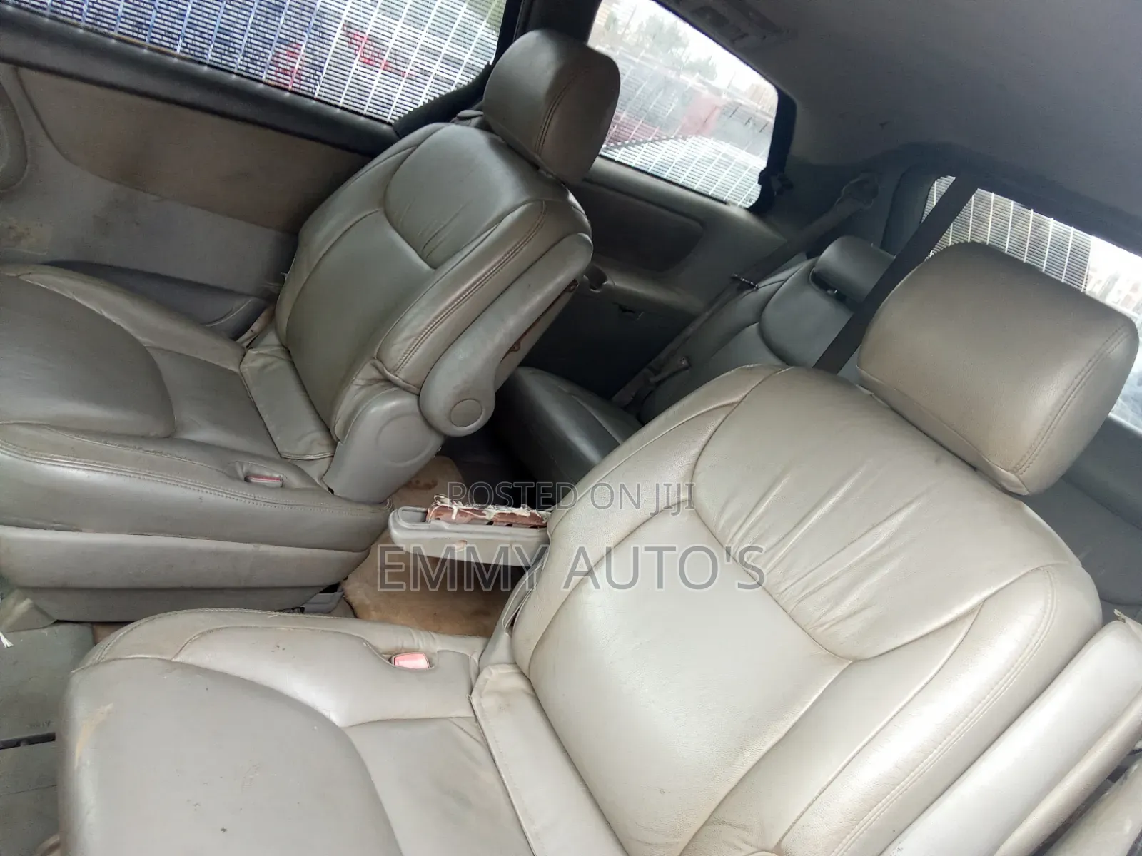 Toyota Sienna 2005 White