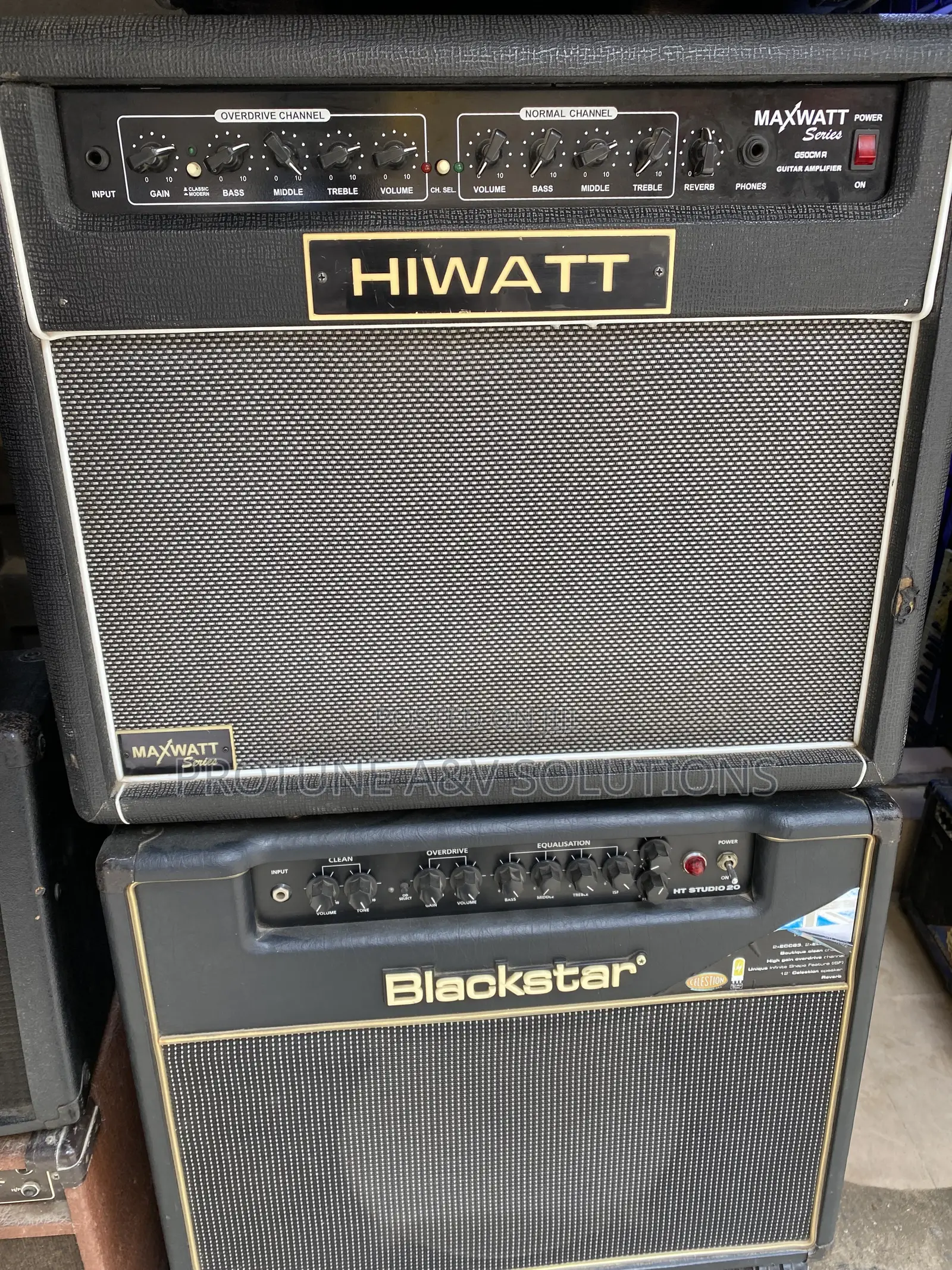 Hiwatt Maxwatt G20c/R 20W Guitar Amp | Overdrive + Reverb