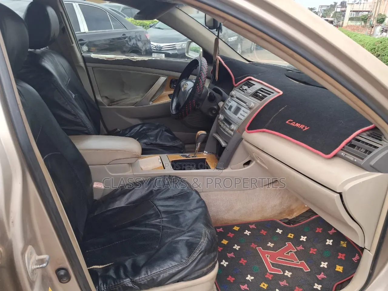 Toyota Camry XLE V6 4dr Sedan (3.5L 6cyl 6AM) 2007 Gold