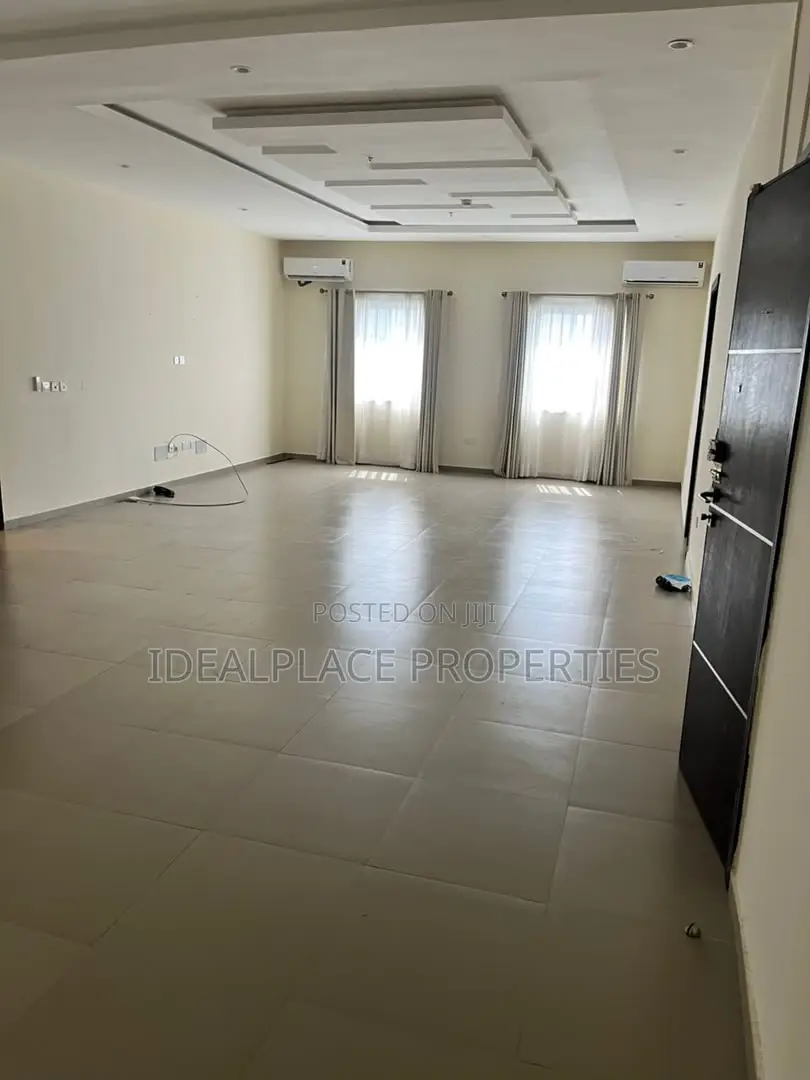 3bdrm Apartment in Ikoyi for rent