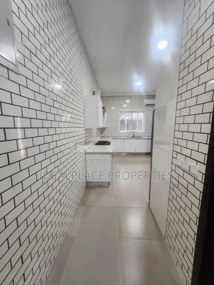 3bdrm Apartment in Ikoyi for rent