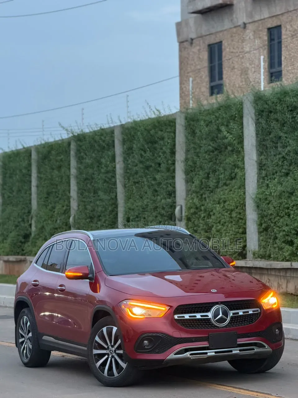 Mercedes-Benz GLA 250 2021 Red