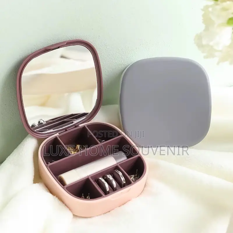 Mini Jewelry Organizer With Mirror