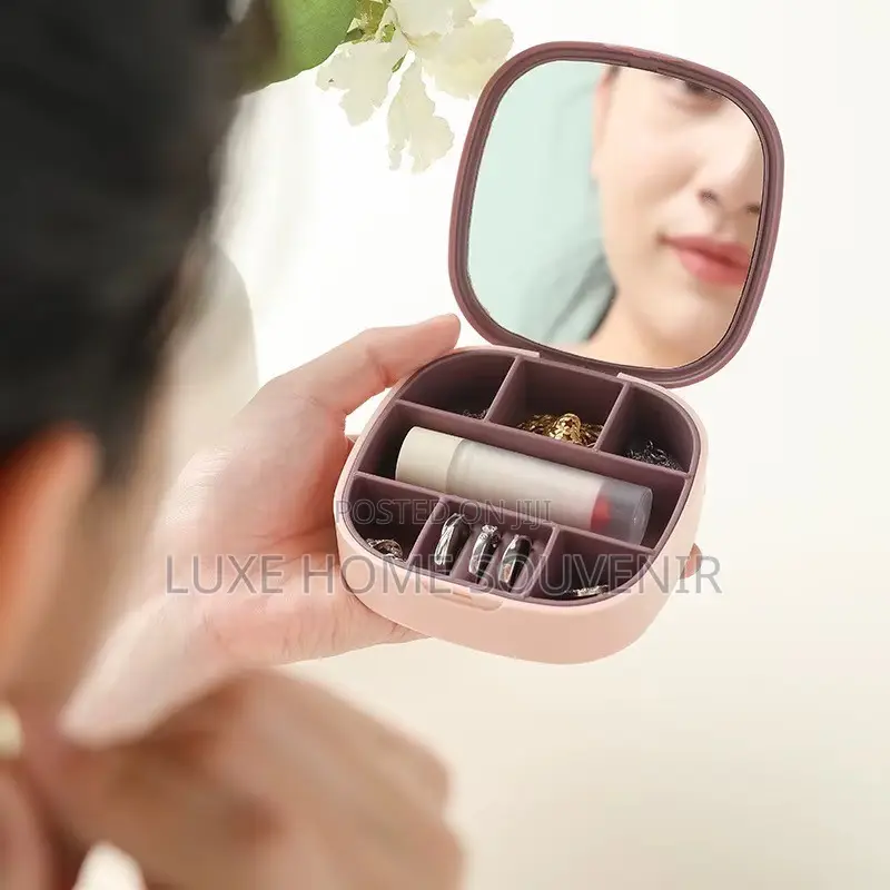 Mini Jewelry Organizer With Mirror
