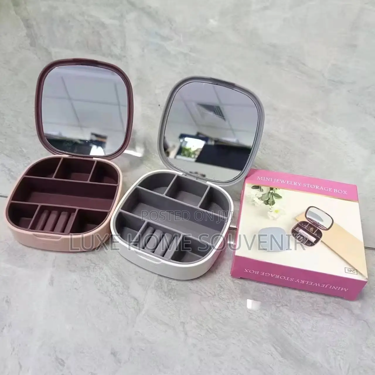 Mini Jewelry Organizer With Mirror