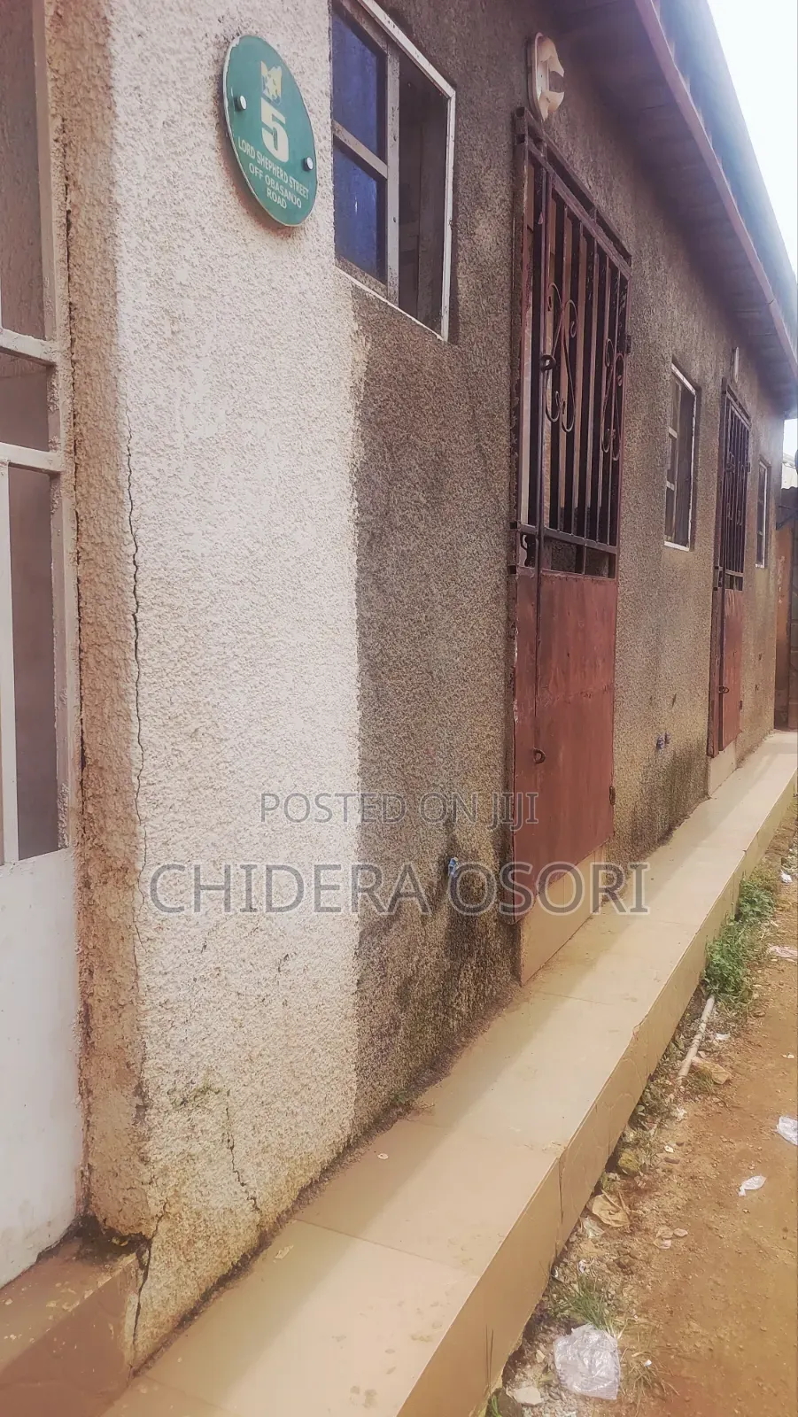Studio Apartment in Dutse Obasanjo Road for sale