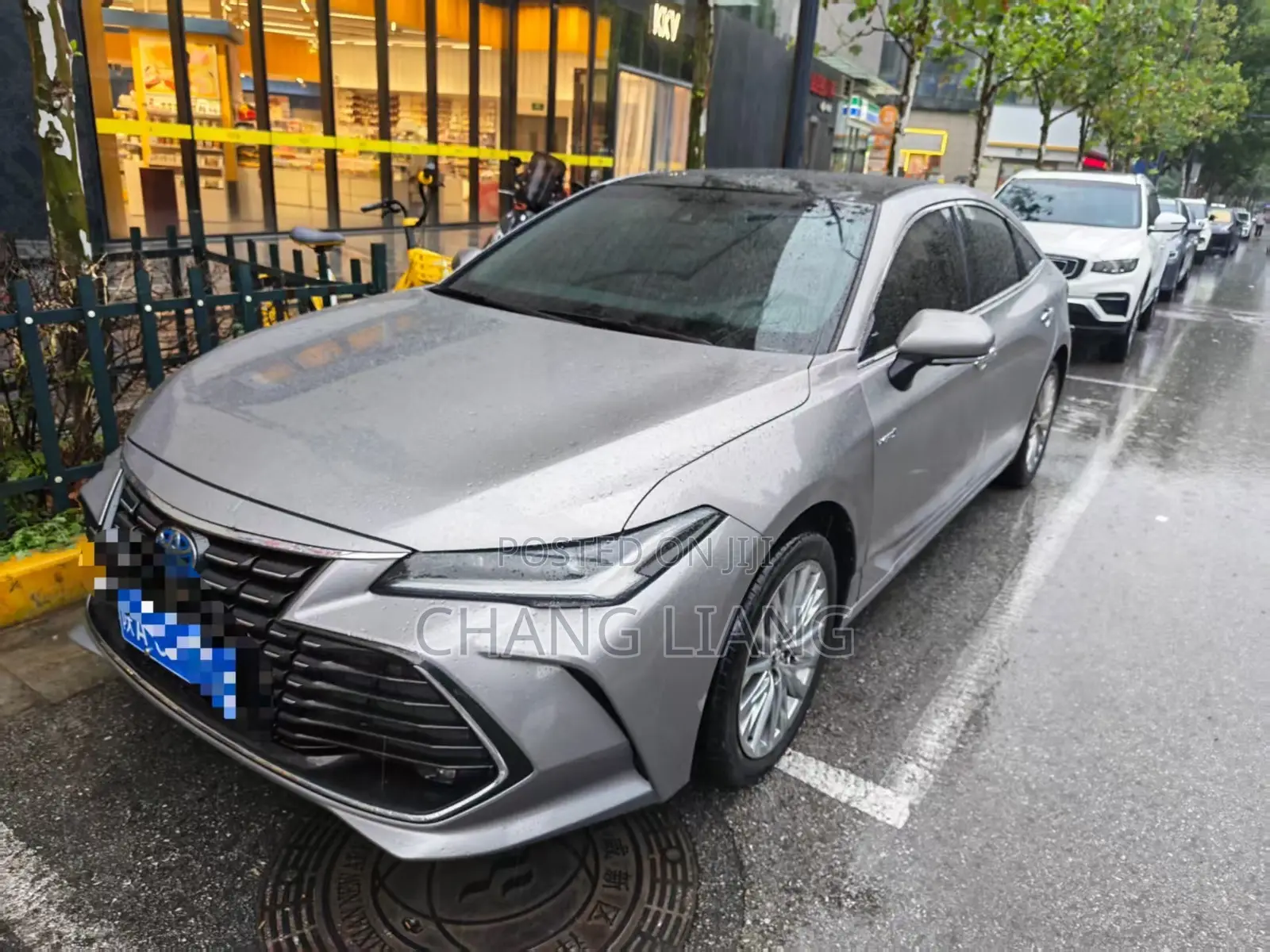 Toyota Avalon 2022 Silver