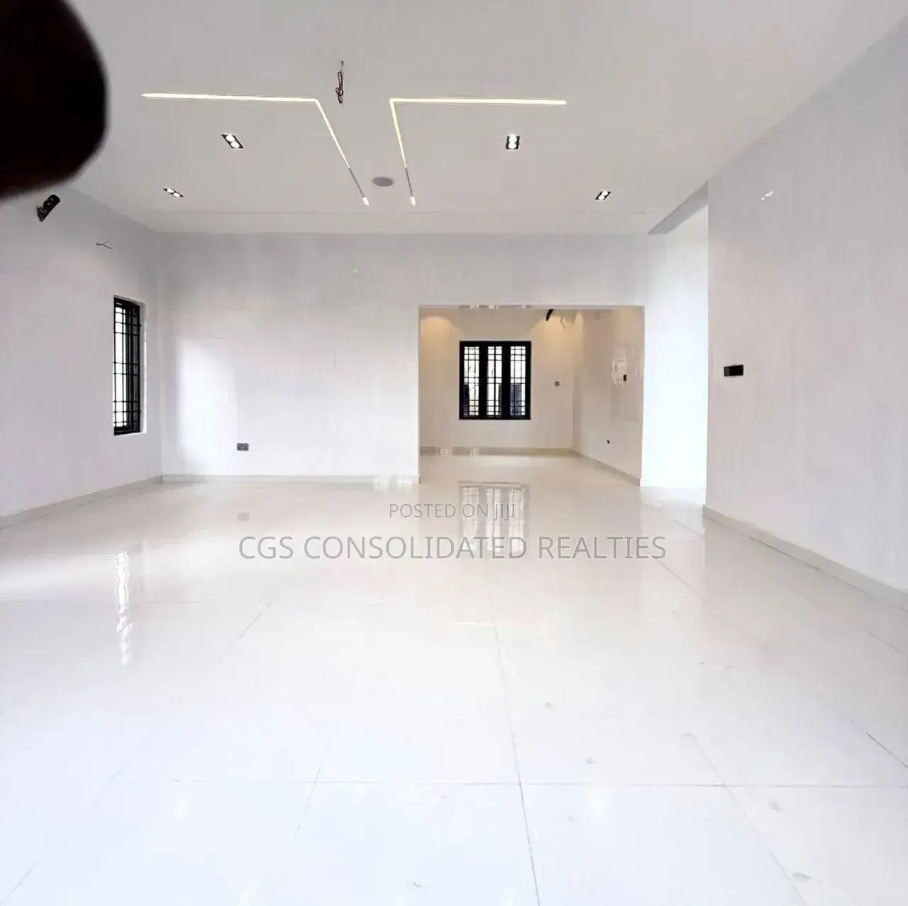 4bdrm Duplex in Apo Resettlement for sale