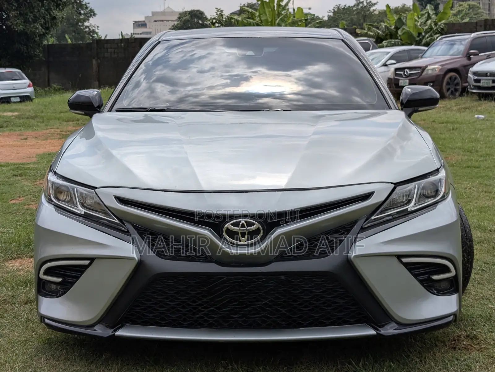 Toyota Camry SE (2.5L 4cyl 8A) 2019 Silver