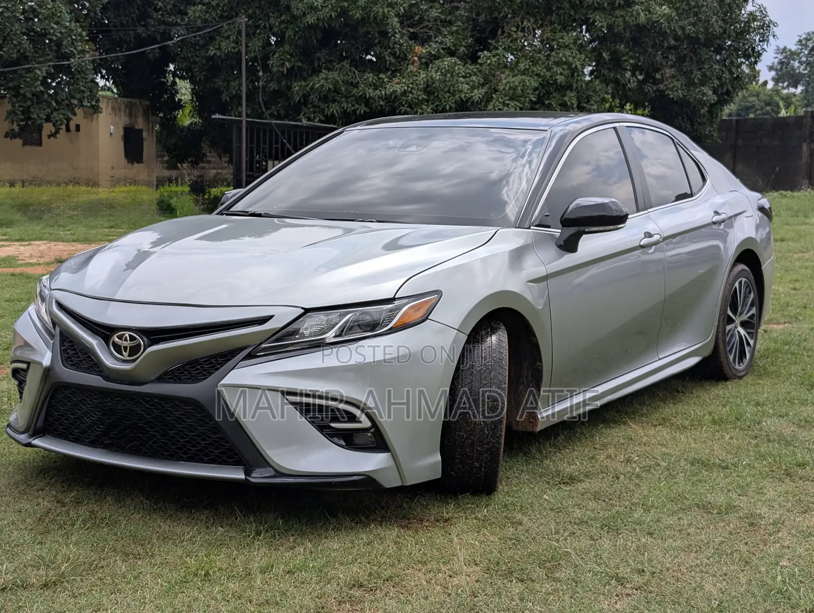 Toyota Camry SE (2.5L 4cyl 8A) 2019 Silver