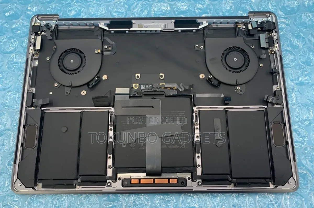 MacBook Pro 13" 2020 Palmrest Top Case,Keyboard,Battery,Touch Bar