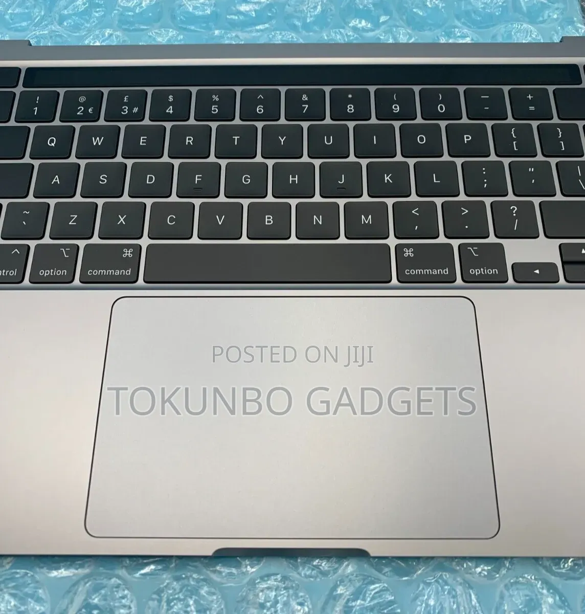 MacBook Pro 13" 2020 Palmrest Top Case,Keyboard,Battery,Touch Bar