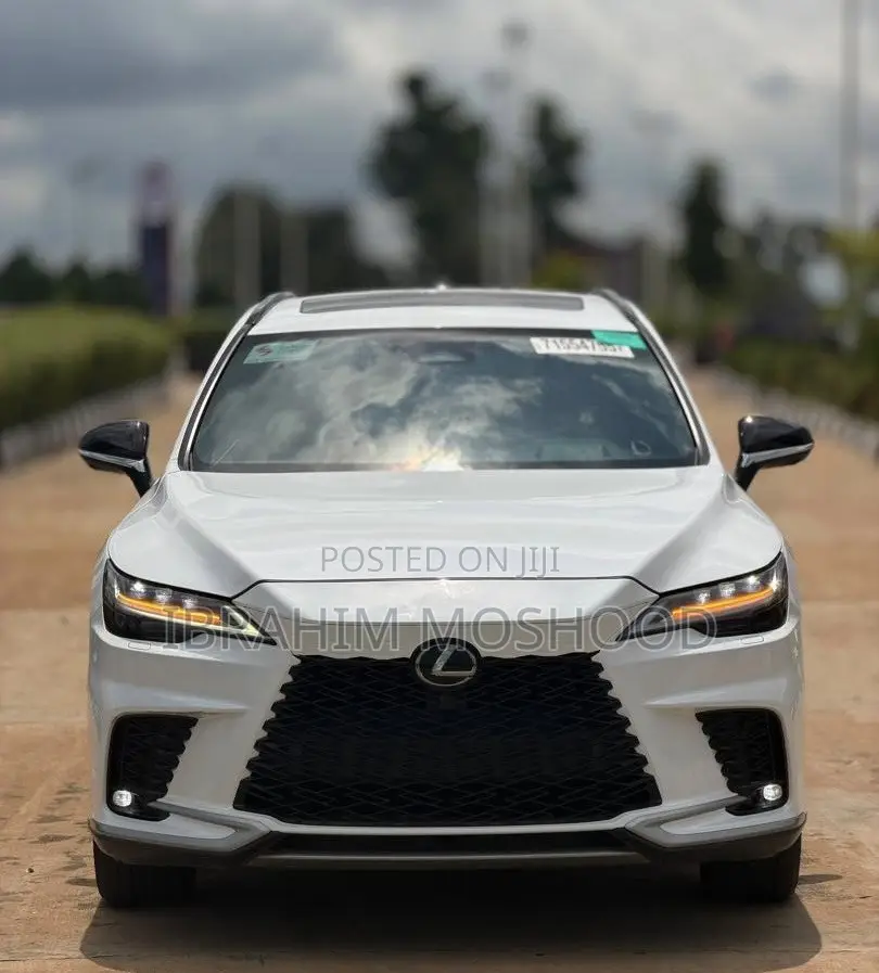Lexus RX 350 F SPORT Design AWD 2025 White
