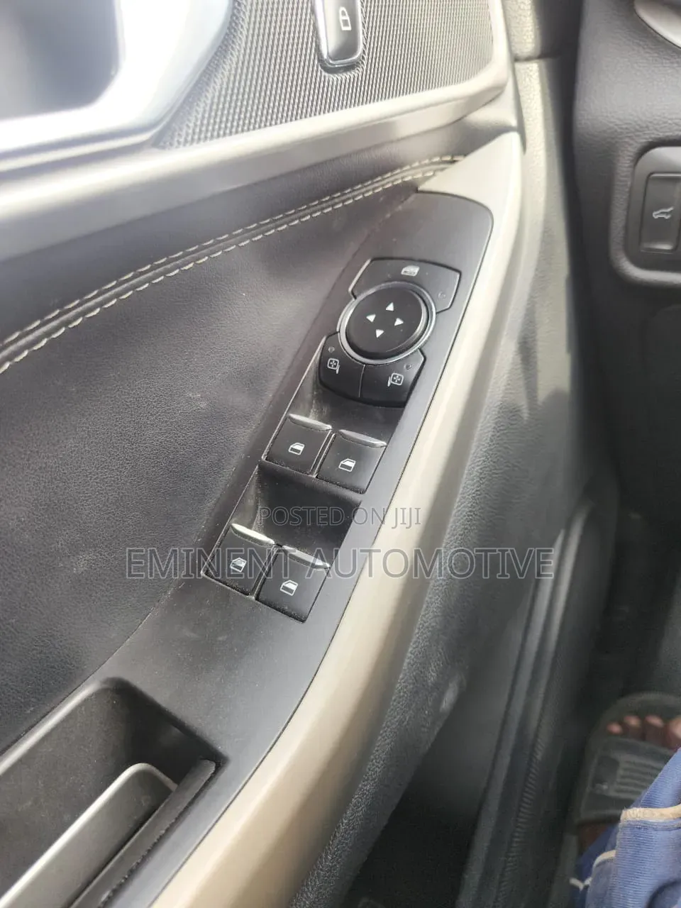 Ford Explorer 2022 Gray