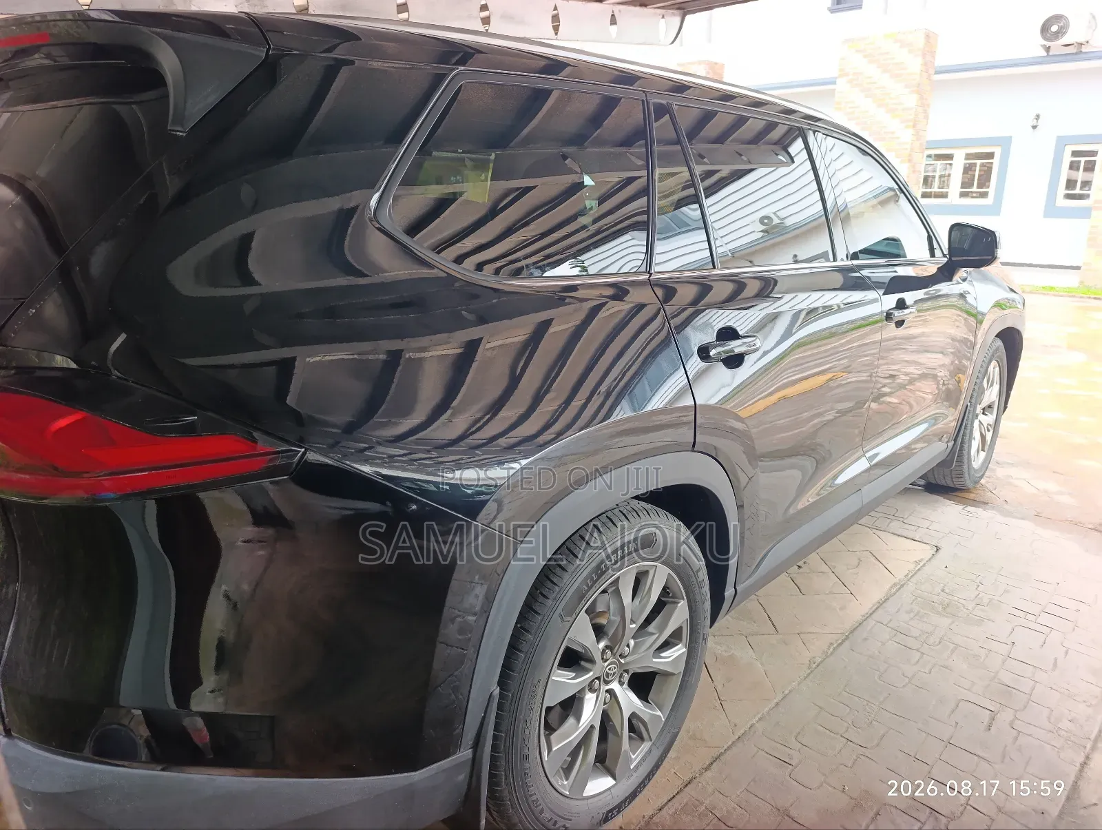 Toyota Highlander XLE AWD 2024 Black