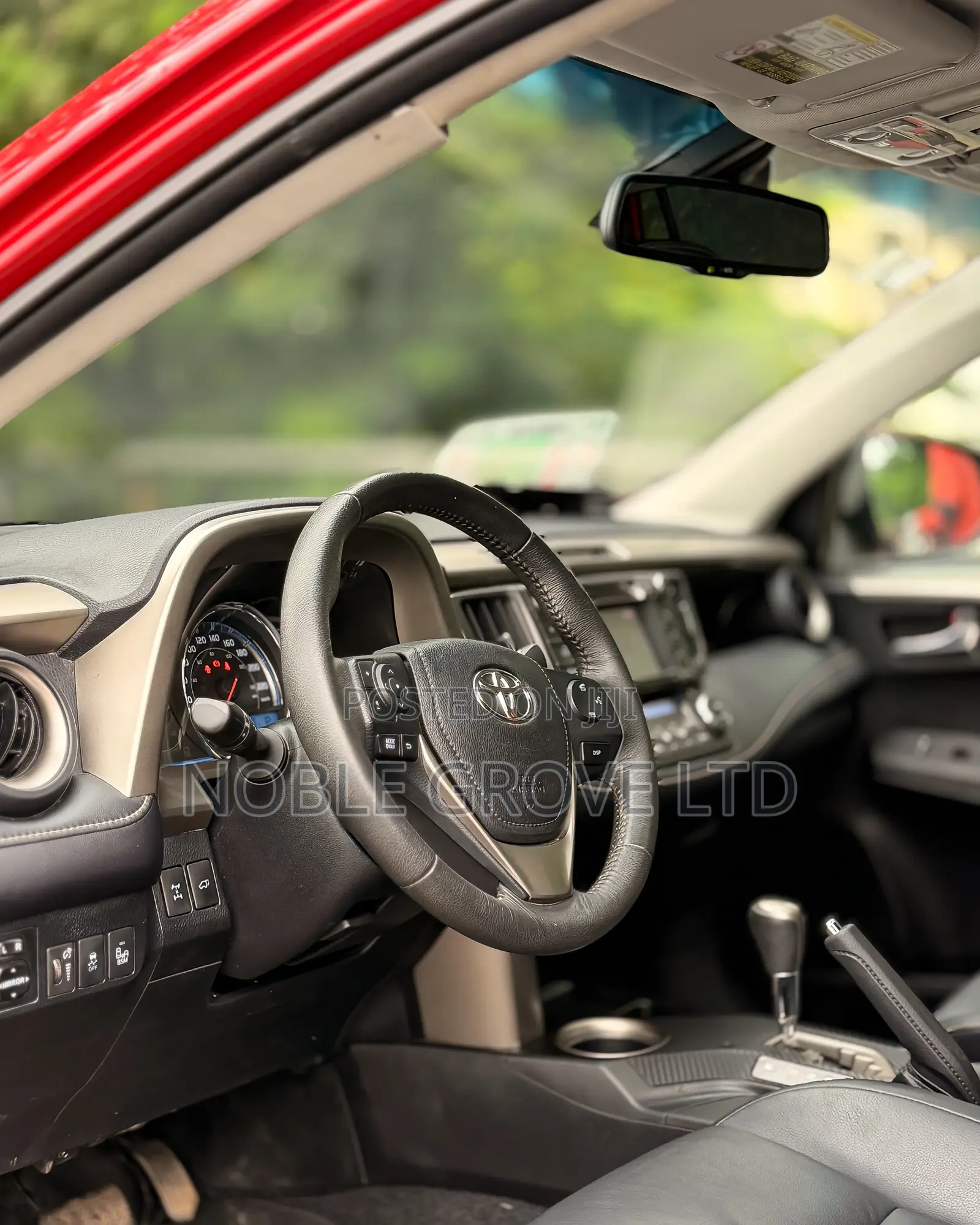 Toyota RAV4 Limited 4dr SUV AWD (2.5L 4cyl 6A) 2014 Red