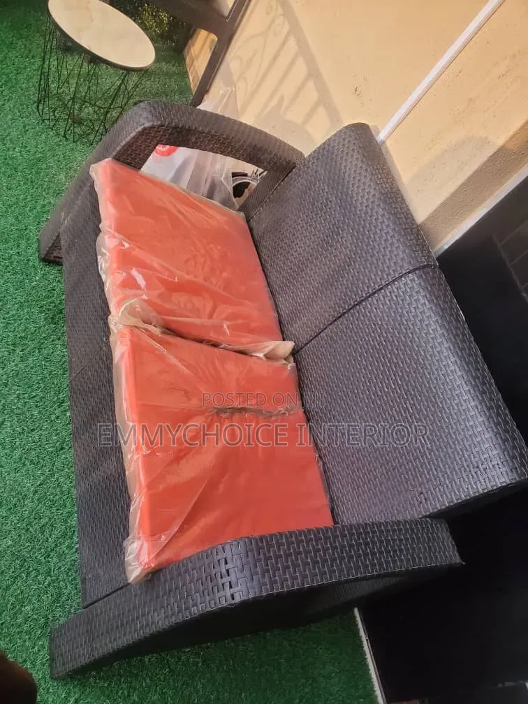 2 in 1 Out Door Chair With Padded Seat