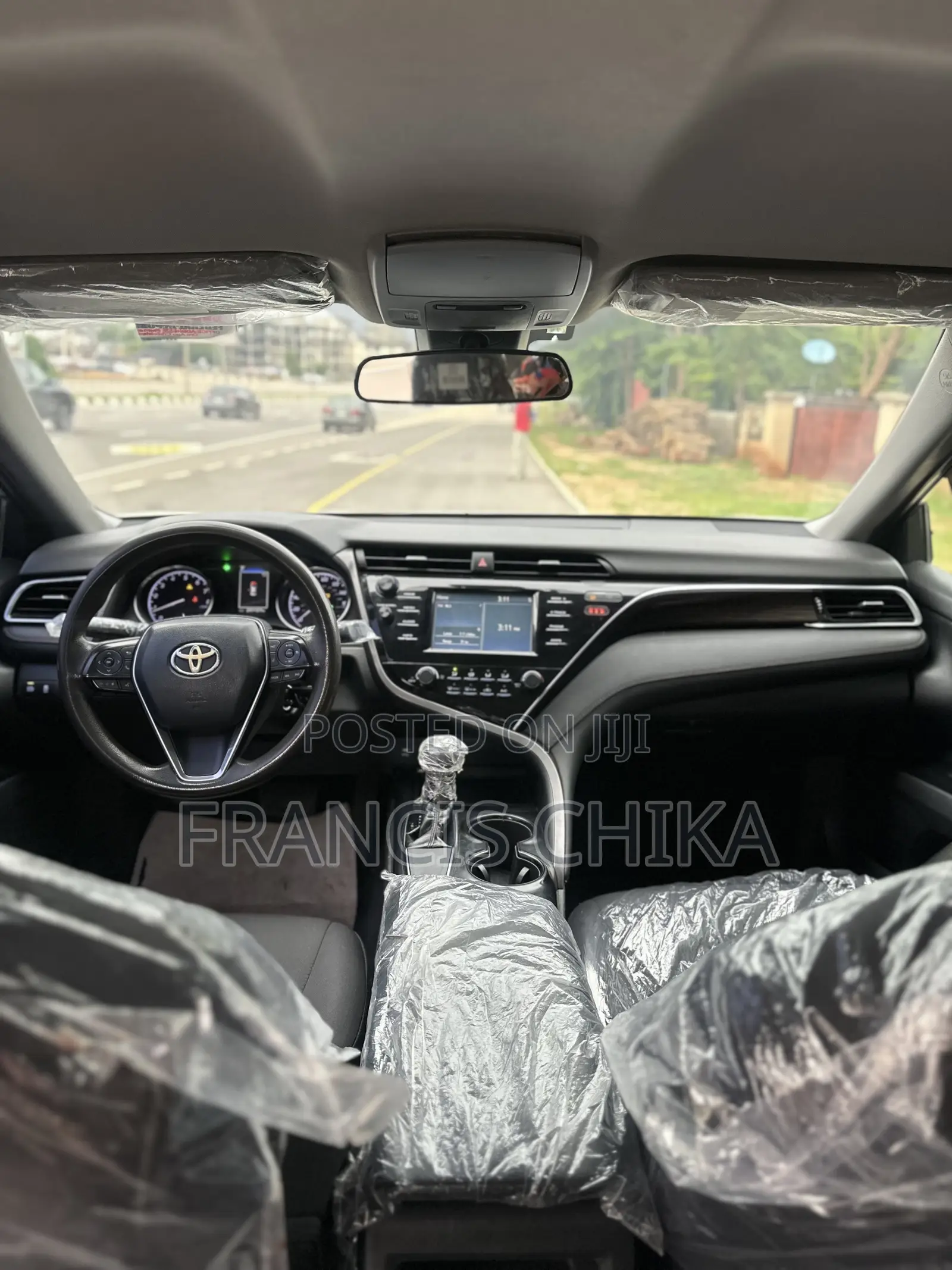 Toyota Camry 2018 White