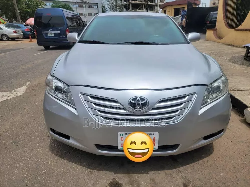 Toyota Camry 2009 Silver