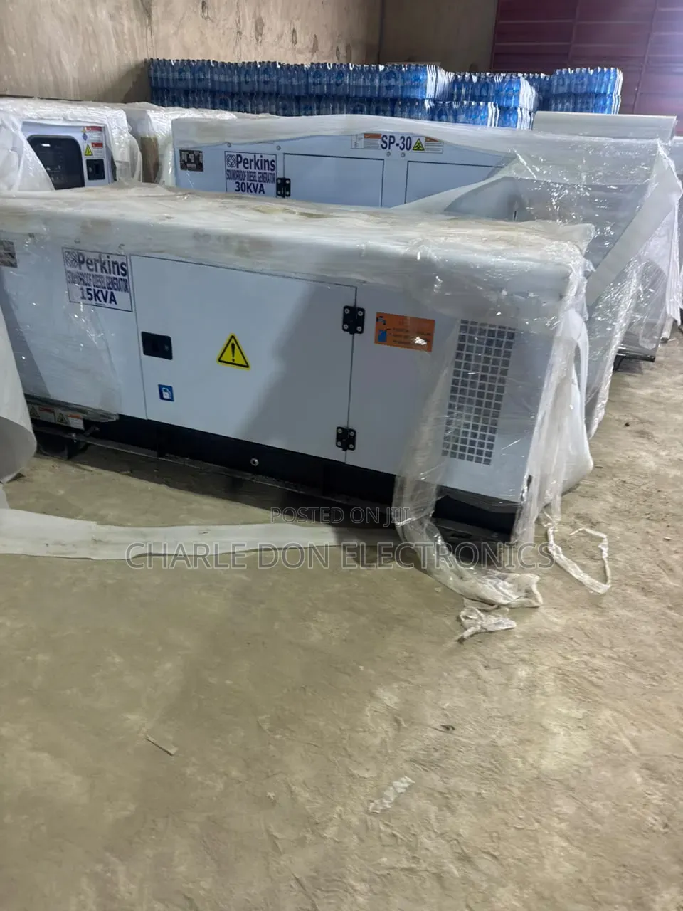 This Is a Strong Perkins 15kva Diesel Soundproof Generator  Copper