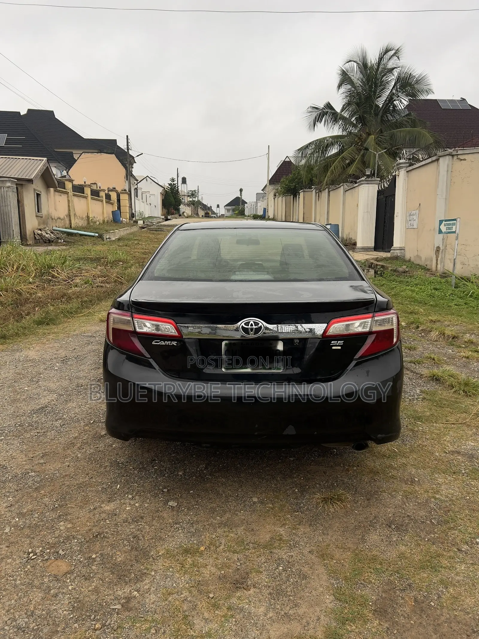 Toyota Camry SE 4dr Sedan (2.5L 4cyl 6A) 2014 Black