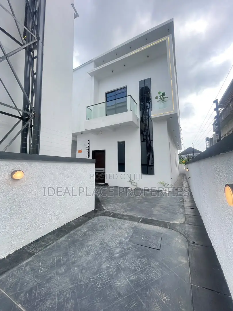4bdrm Duplex in Sangotedo for sale