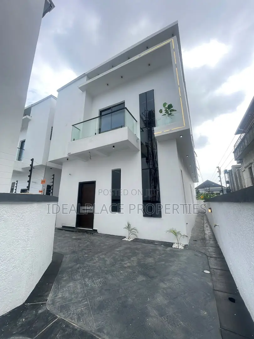 4bdrm Duplex in Sangotedo for sale