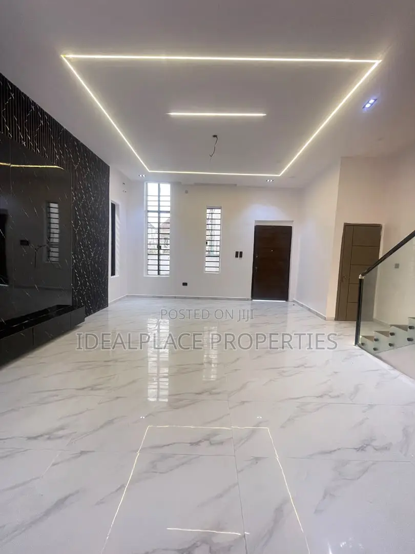4bdrm Duplex in Sangotedo for sale