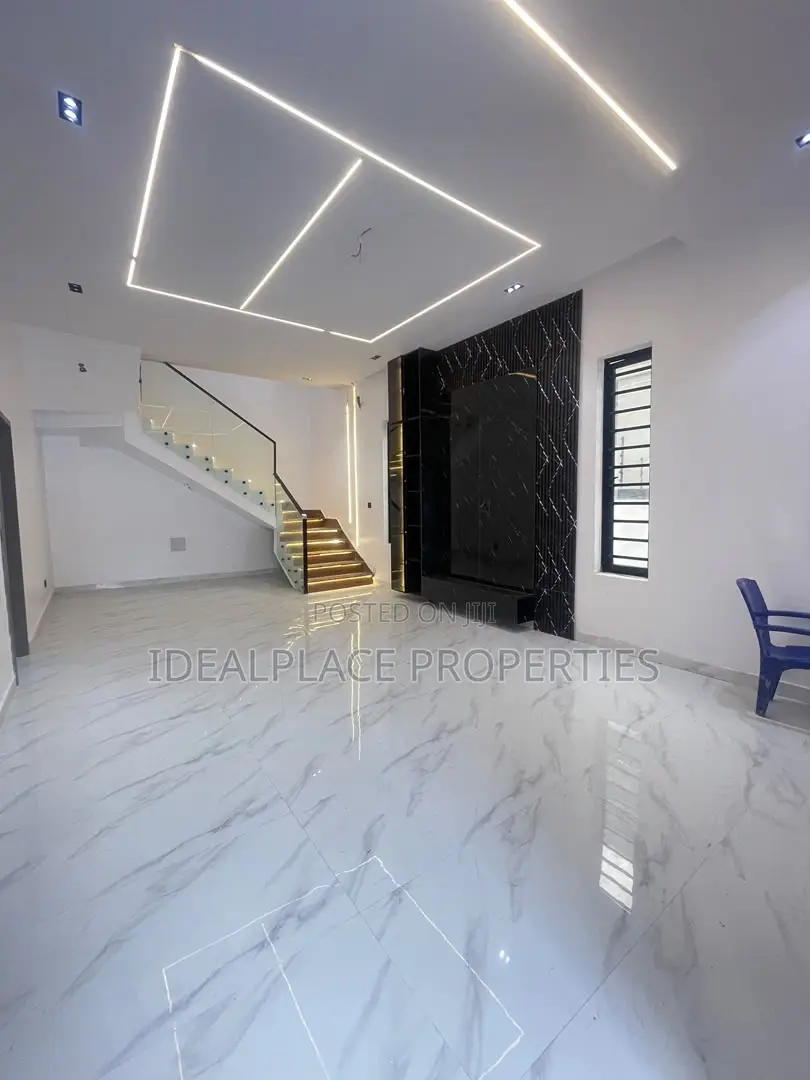 4bdrm Duplex in Sangotedo for sale